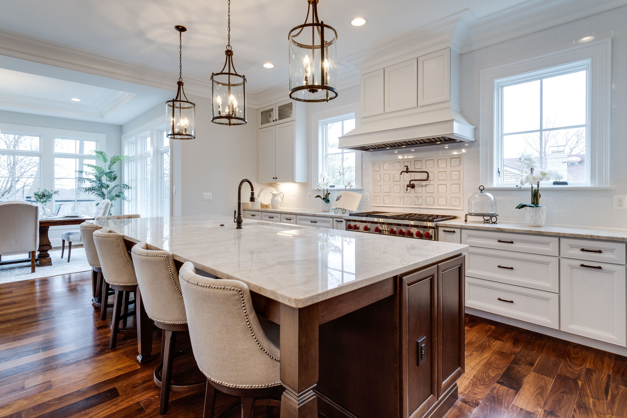 023 4503 32nd road n 18