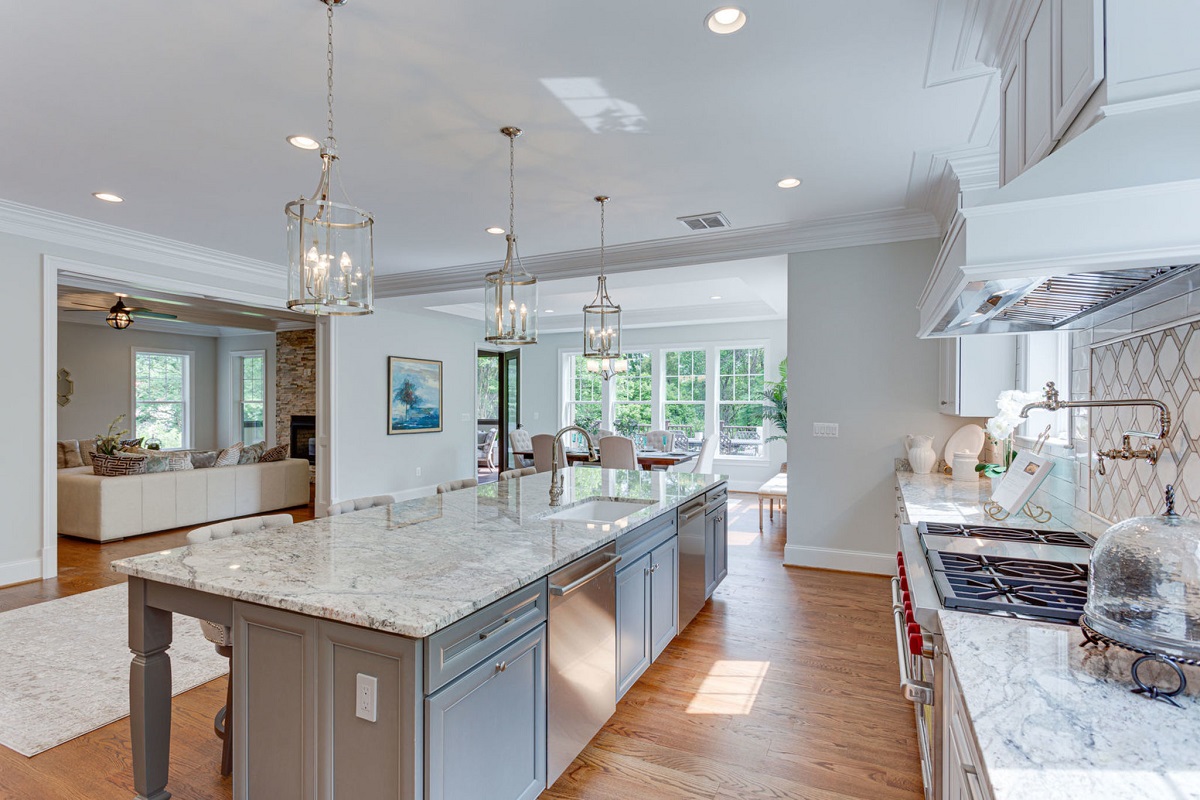 023 interior 16 of 120