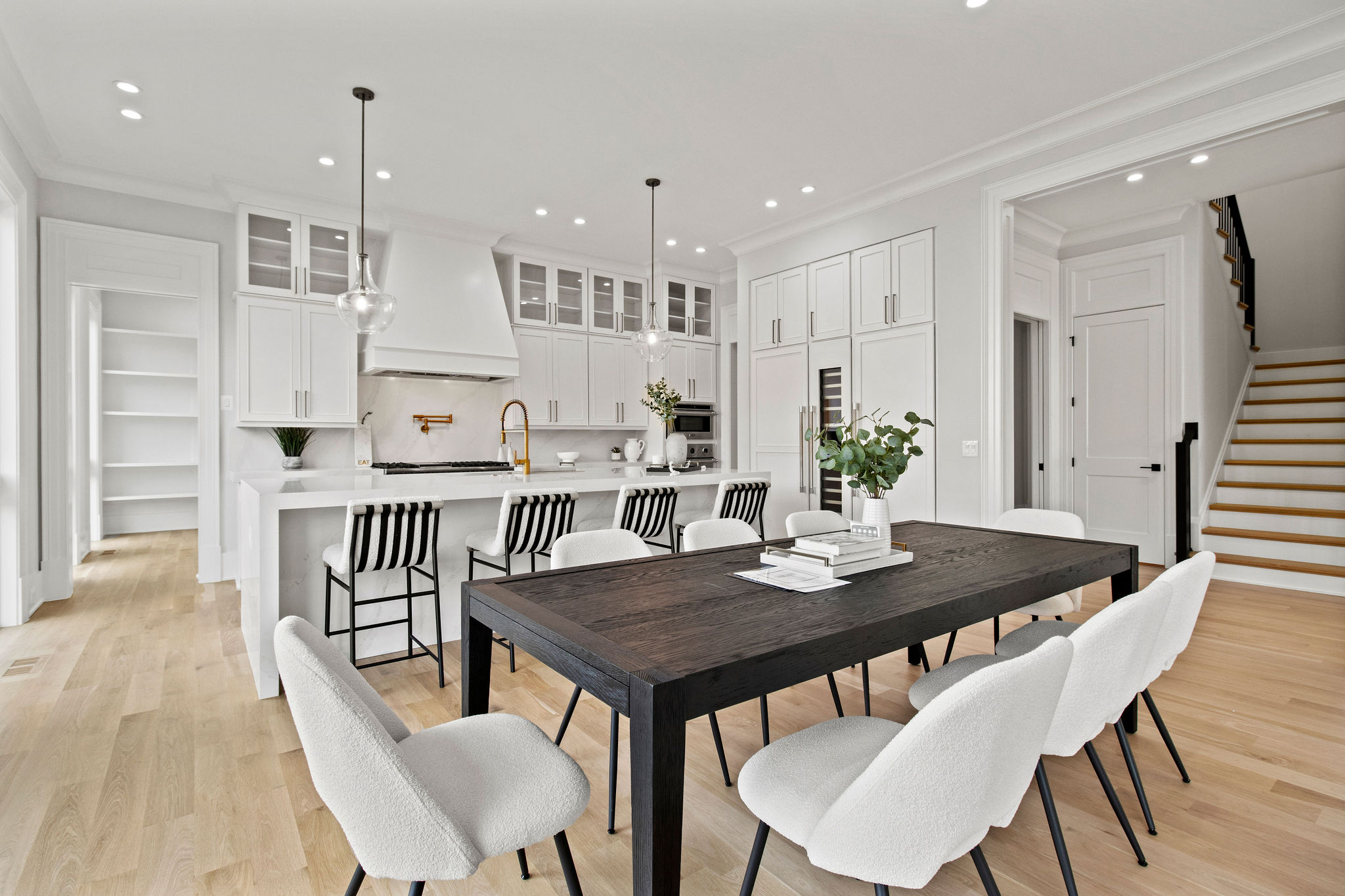 6501 Halls Farm Lane